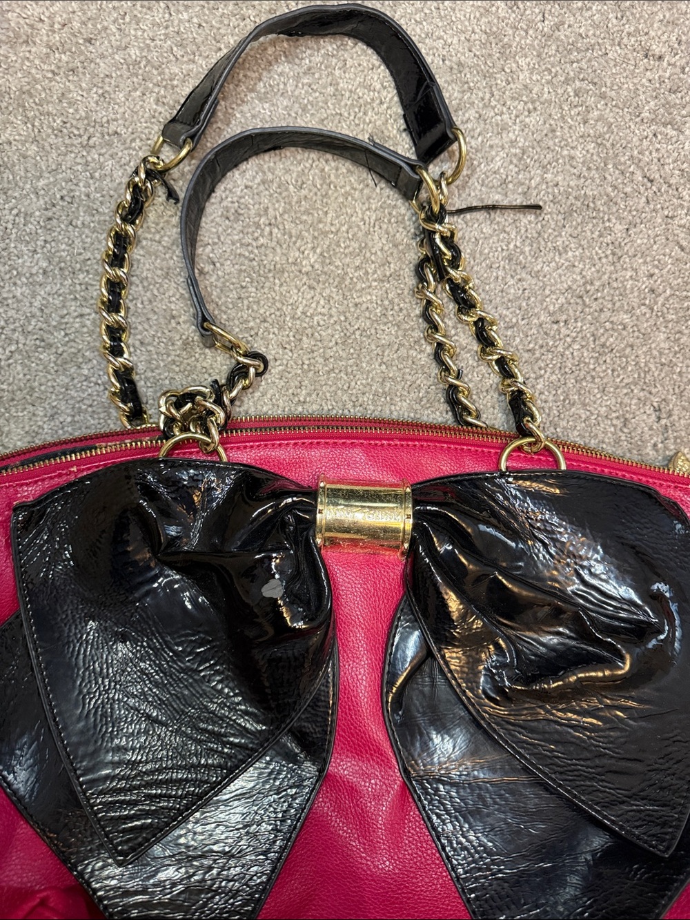 Betsey Johnson Y2K  Pink Shoulder Bag with Black Bow Accents - Picture 2 of 7
